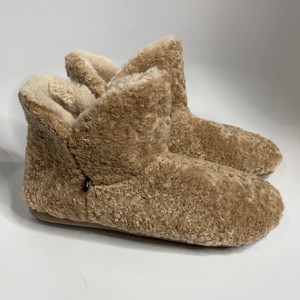 Joules fuzzy‎ slippers size 9/10